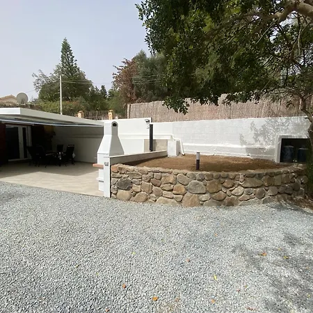 Accogliente Casa A Due Passi Dal Mare.